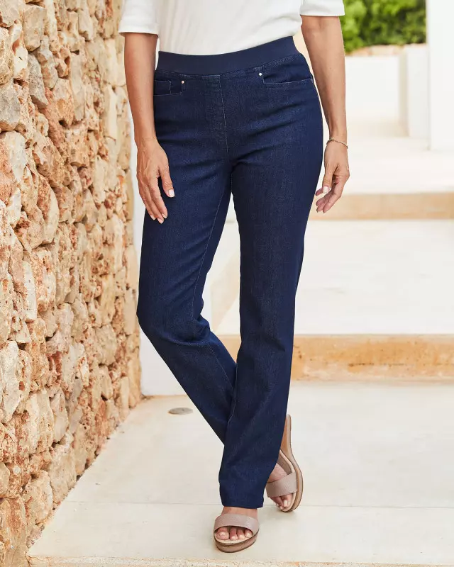 Cotton Traders Women's Premium Pull-On Denim Straight-Leg Jeans in Blue