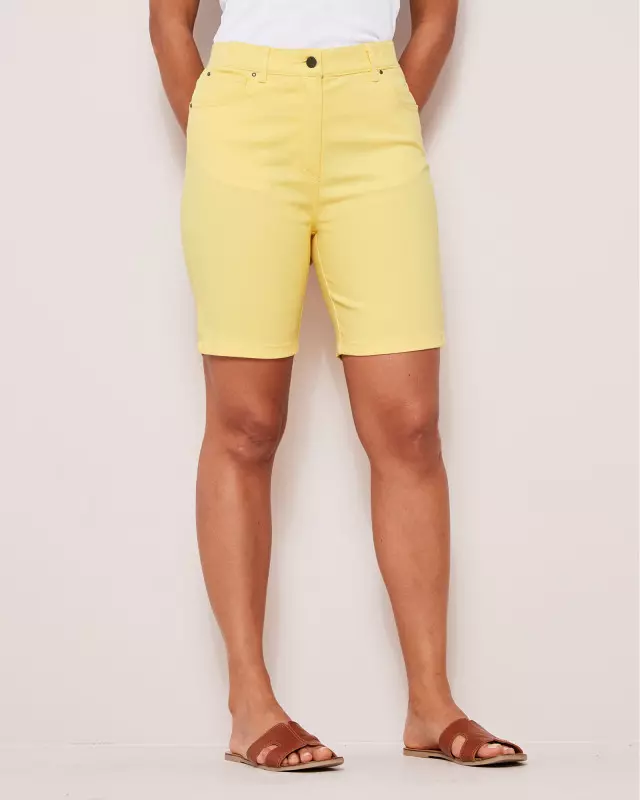 Cotton Traders Women's Magic Comfort Shorts in Yellow