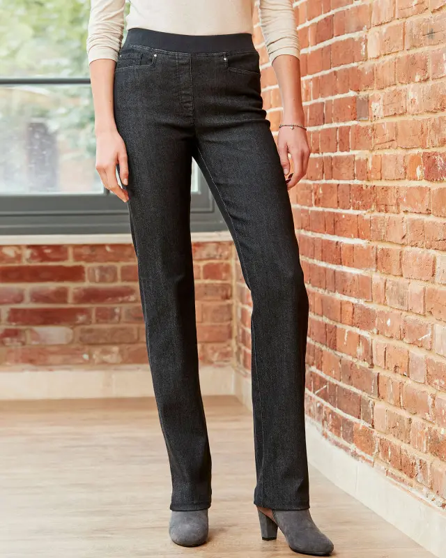Cotton Traders Women's Premium Pull-On Straight-Leg Jeans in Black