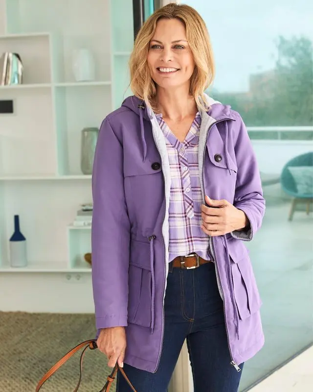 Cotton Traders Women's Showerproof Jacket in Purple, 100% Polyester