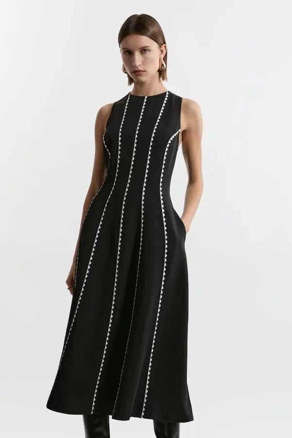 Petite Scallop Trim Panelled Crepe Maxi Dress