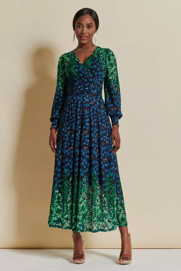 Quiyn Symmetrical Print Lace Maxi Dress