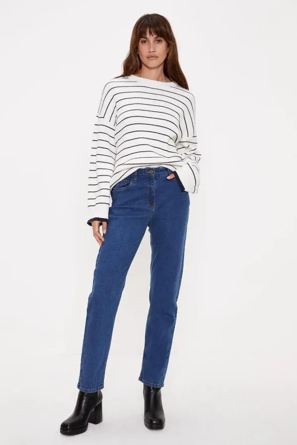 Slim Mom Jeans