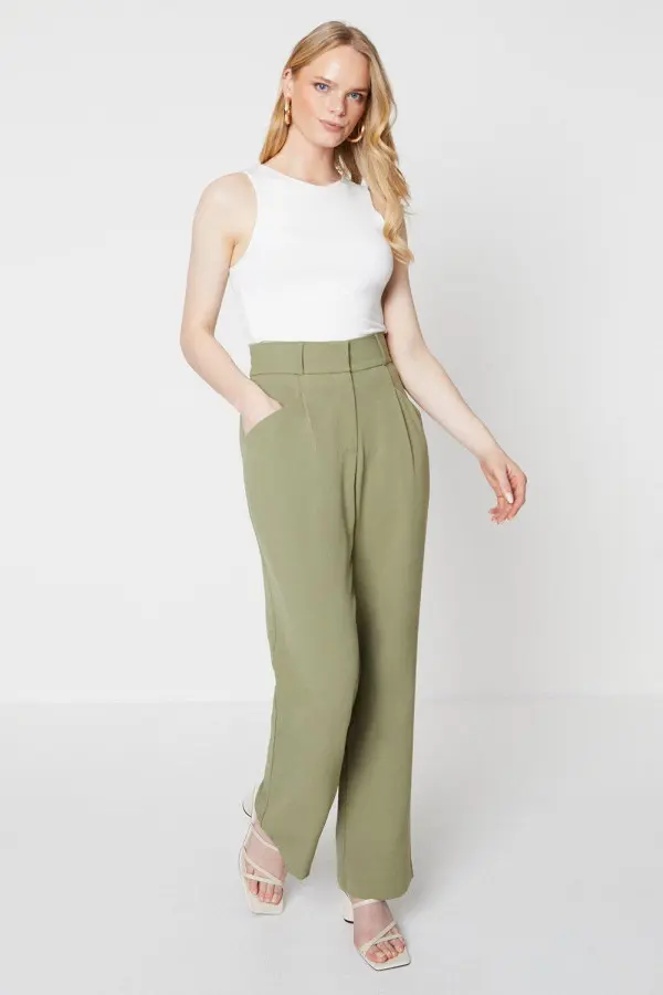 Wide Leg Relaxed Trousers