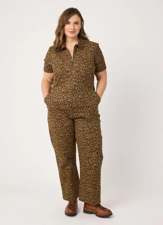 Joanie Clothing Robin Short Sleeve Leopard Print Boilersuit