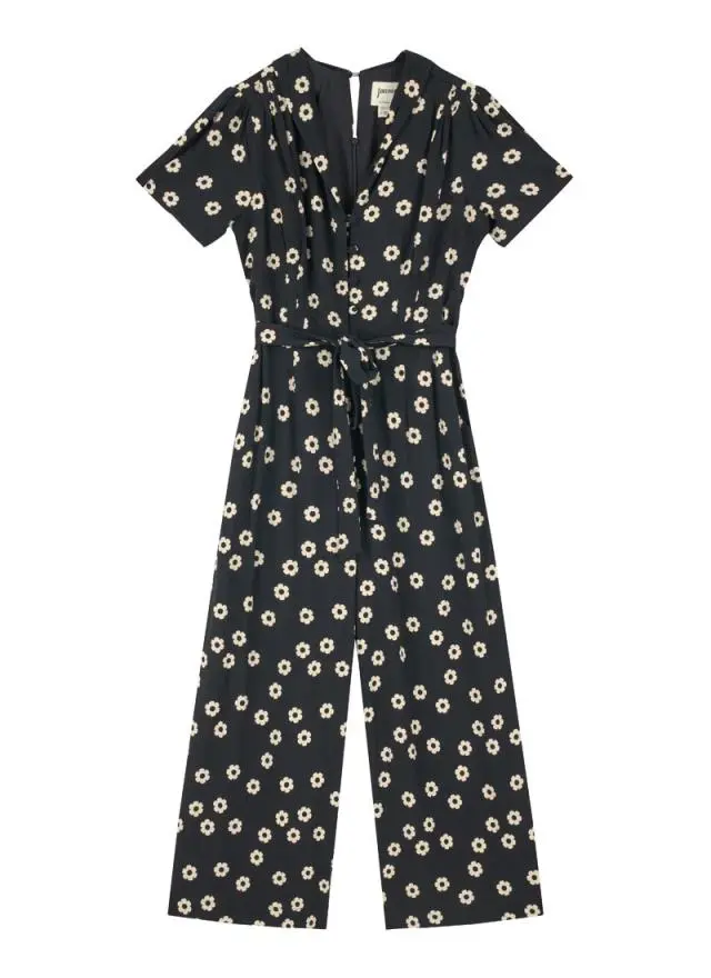 Joanie Clothing Dani Monochrome Daisy Print Button