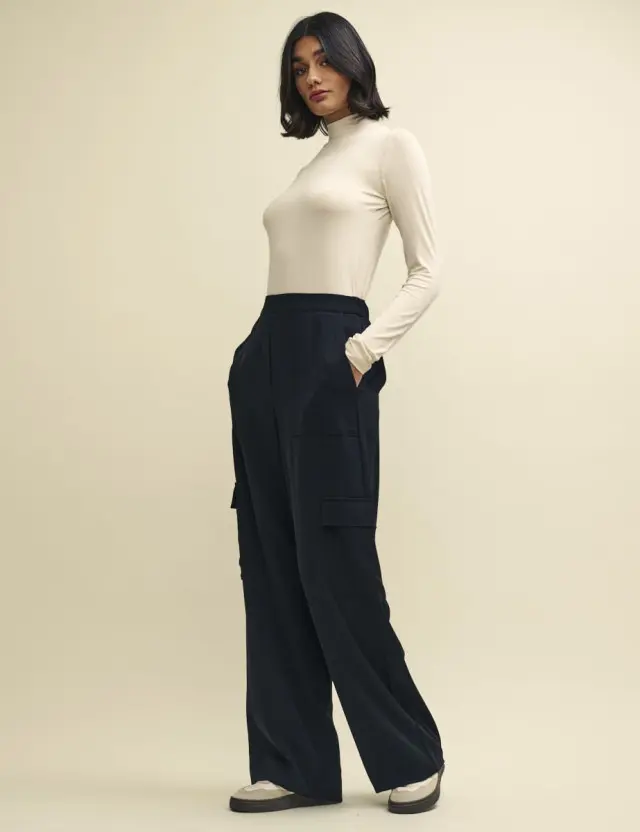 Black Pull-On Relaxed Pocket Detail Trousers