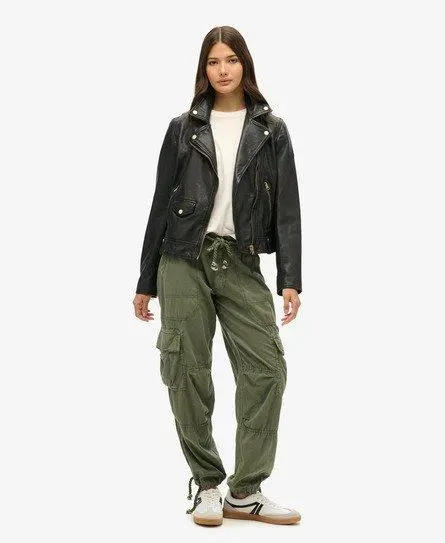 Superdry Women's Lightweight Beach Cargo Pants Green / Military Duck Green - 