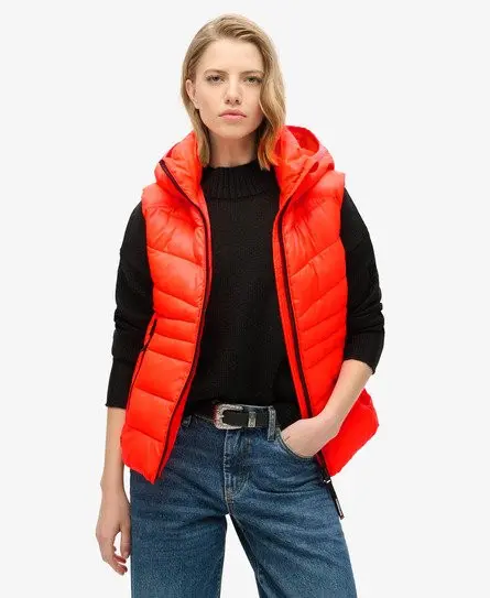 Superdry Women's Hooded Fuji Quilt Padded Gilet Cream / Volcanic Coral -