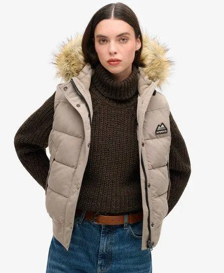 Superdry Women's Everest Faux Fur Gilet Beige / Deep Beige Slub -