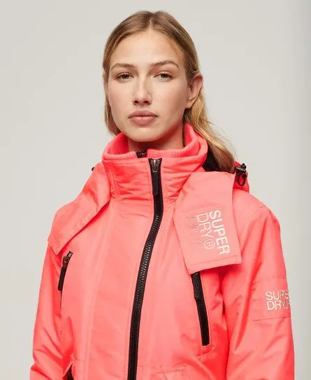 Superdry Women's Hooded Mountain Windbreaker Jacket Pink / Hyper Fire Pink - 