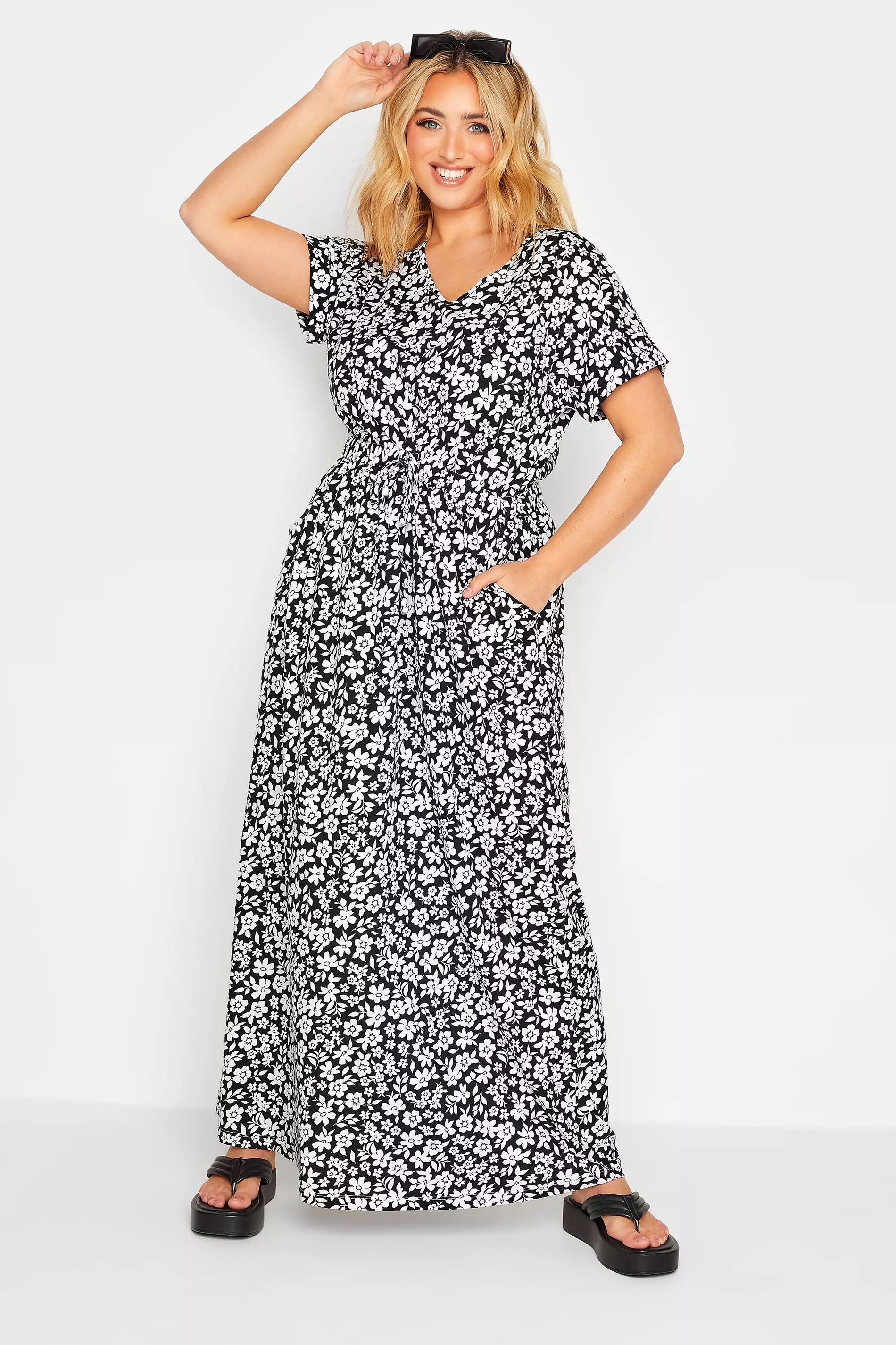 Pockets For Women - Yours Curve Black Floral Maxi Tshirt Dress, Women's  Curve & Plus Size, Yours