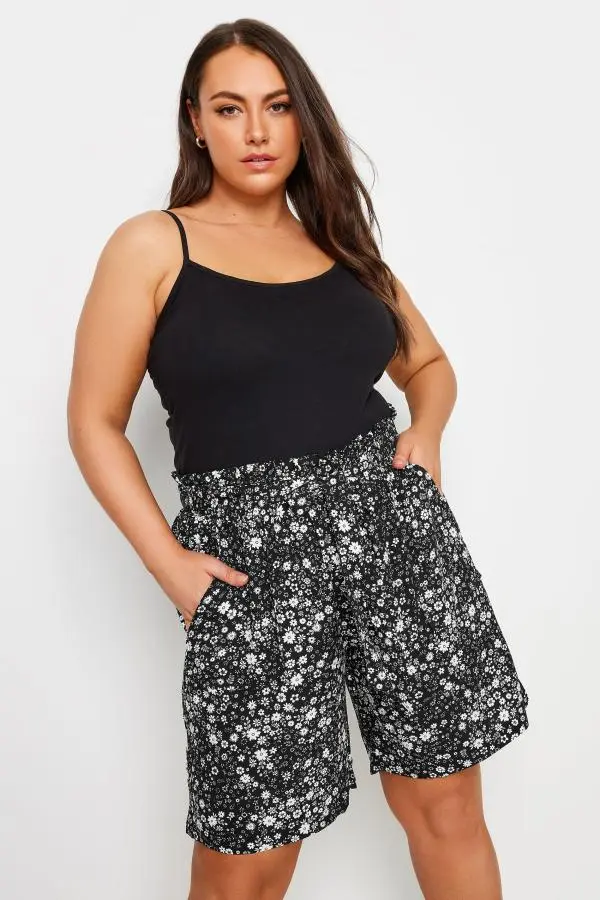 Yours Curve Black Ditsy Floral Print Paperbag Shorts, Women's Curve & Plus Size, Yours