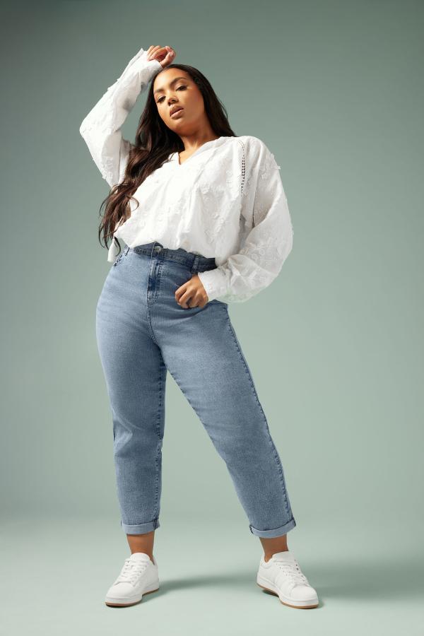 Yours Curve Light Blue Wash Denim Boyfriend Jeans, Women's Curve & Plus Size, Yours