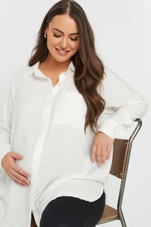 Bump It Up Maternity Curve White Pocket Shirt